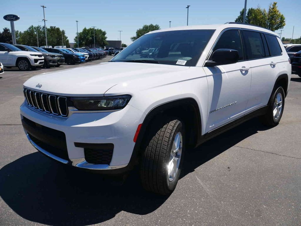 New 2026 Bright White Clearcoat Jeep Laredo X image 3