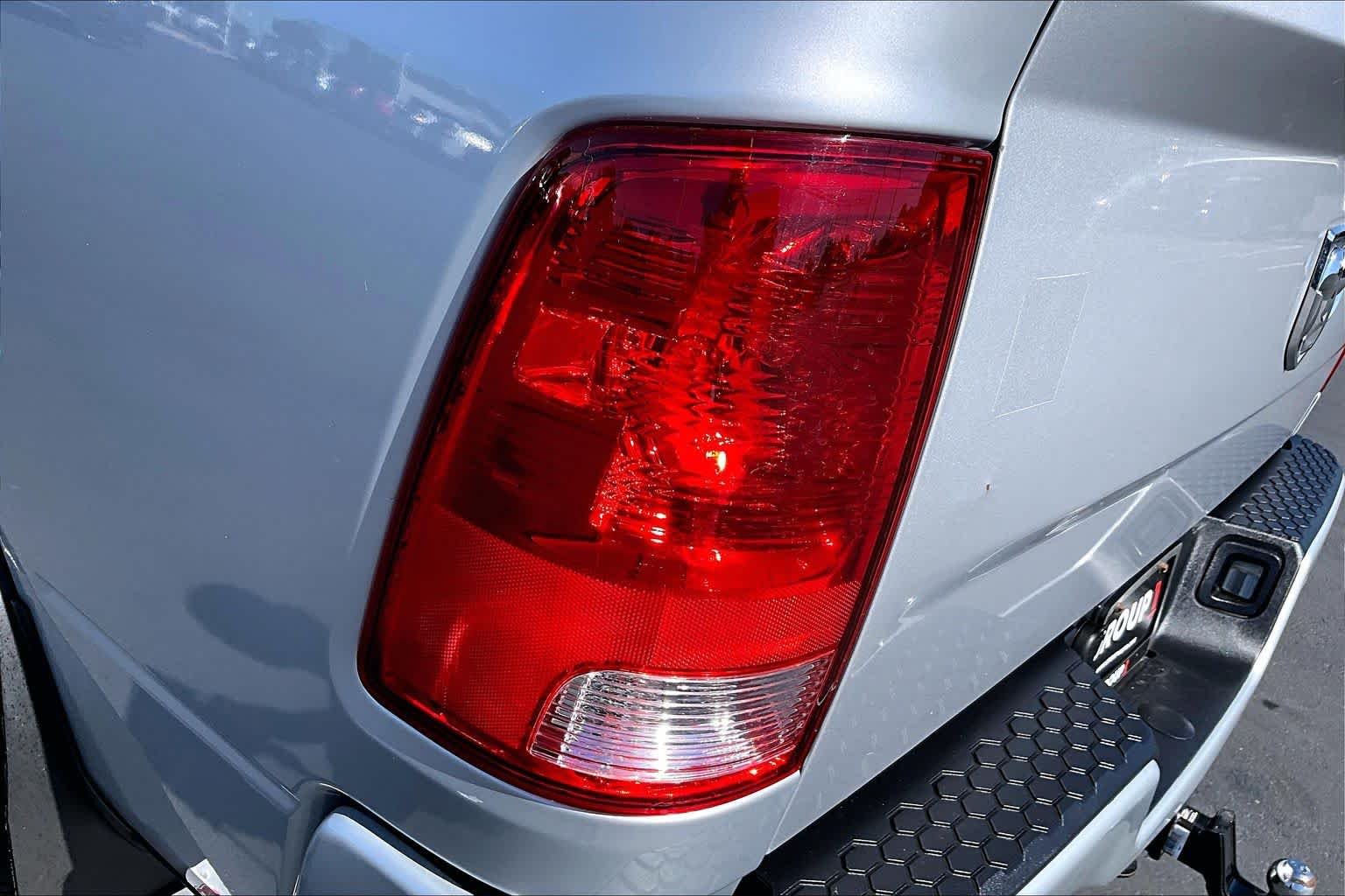 Used 2015 Bright Silver Metallic Clearcoat Ram Express image 28