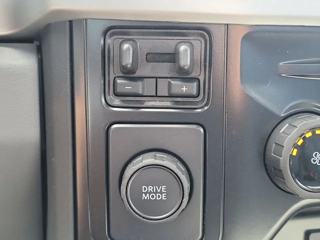 New 2025 Oxford White Ford XL image 20