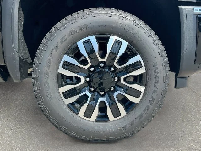 New 2026 Onyx Black GMC Denali Ultimate image 19
