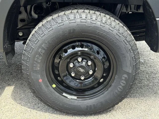 New 2026 Shadow Black Ford XL image 9