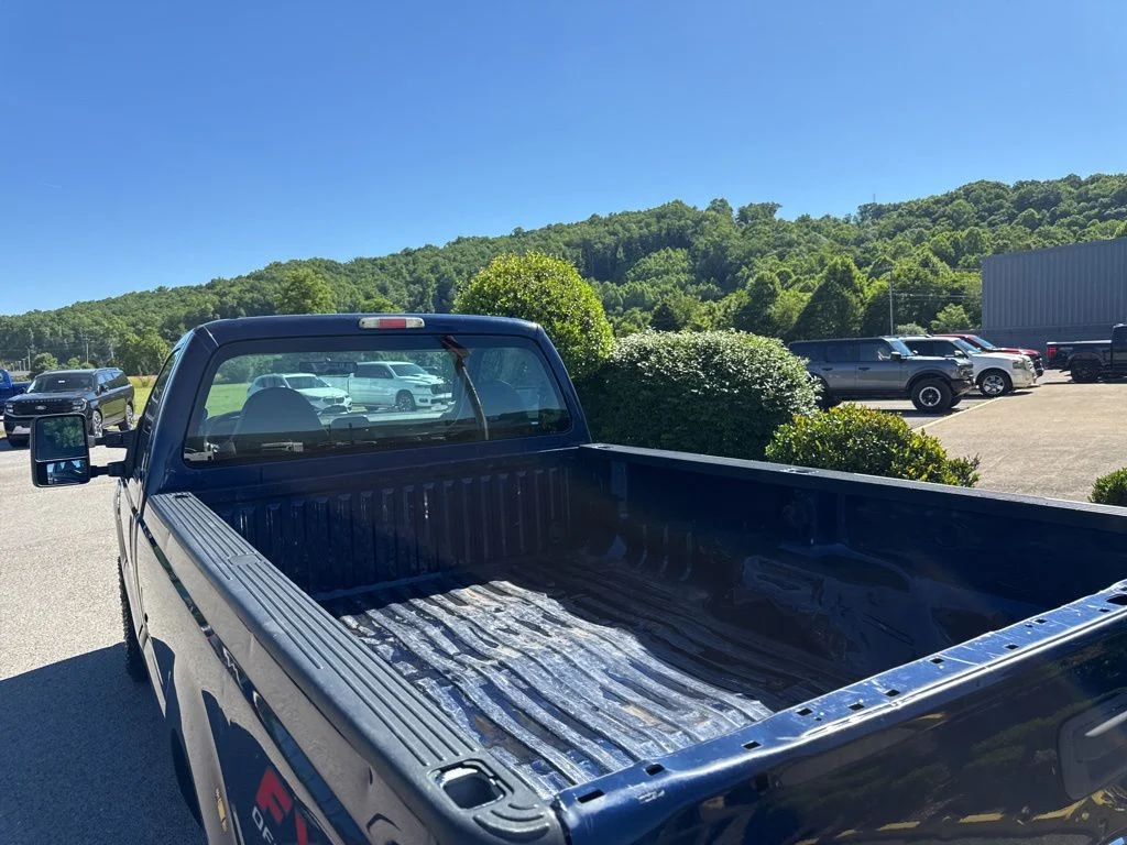 Used 2010 Blue Ford XL image 14