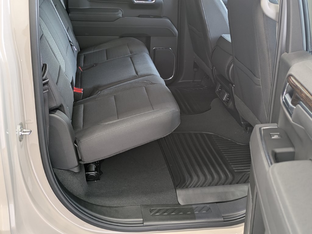 2026 GMC Sierra 1500 SLE - Photo 14