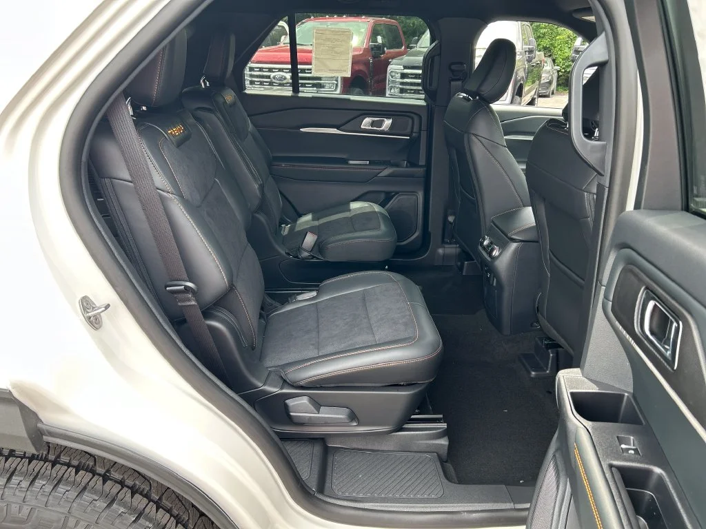 2026 Ford Explorer Tremor - Photo 24