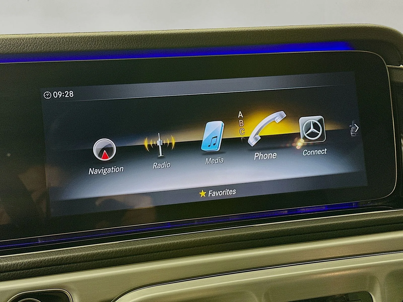 Used 2019 White Mercedes-Benz  image 23