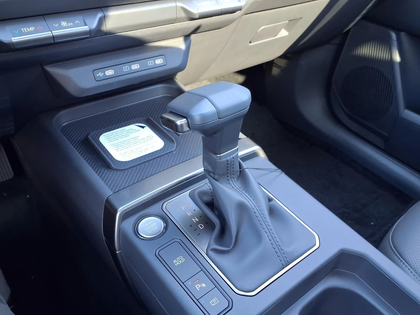 New 2027 Terrain Brown Kia X-Line SX image 5