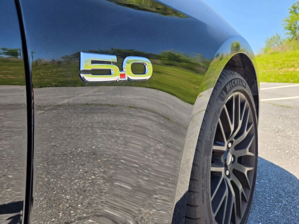 Used 2019 Black Ford GT image 9