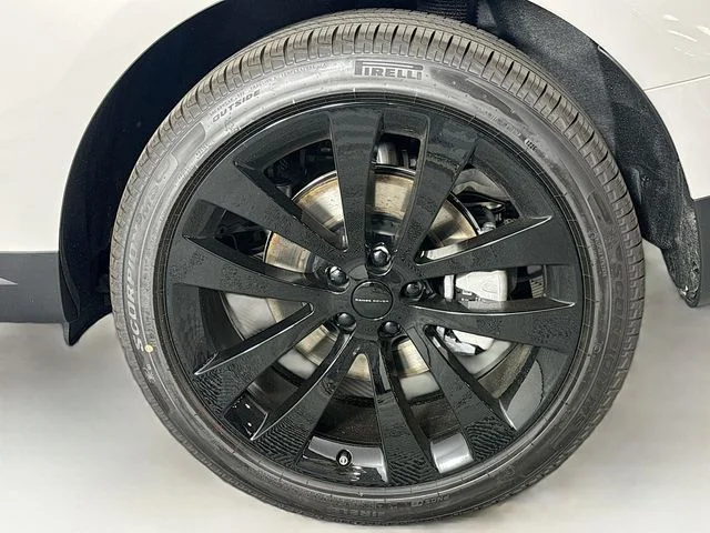 New 2026 Gray Land Rover SE image 28