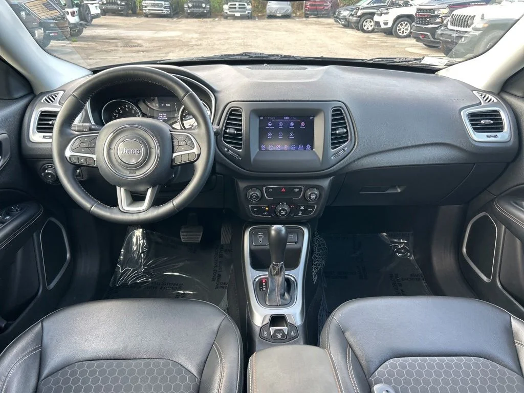 Used 2019 Gray Jeep Latitude image 31