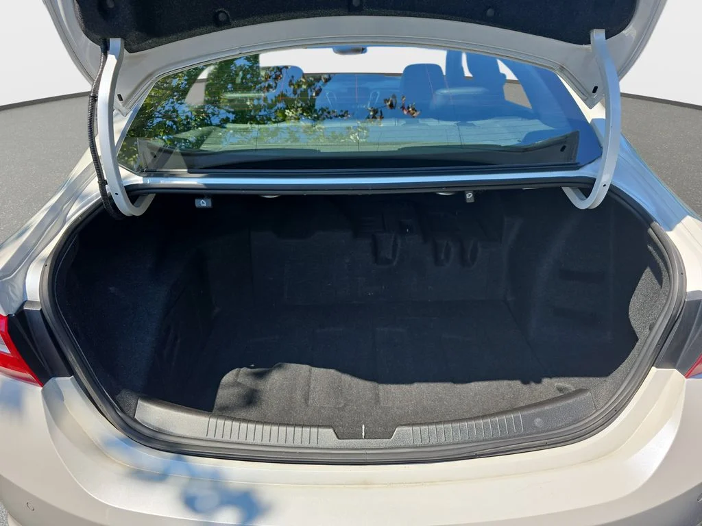 Used 2017 Beige Chevrolet Hybrid image 13