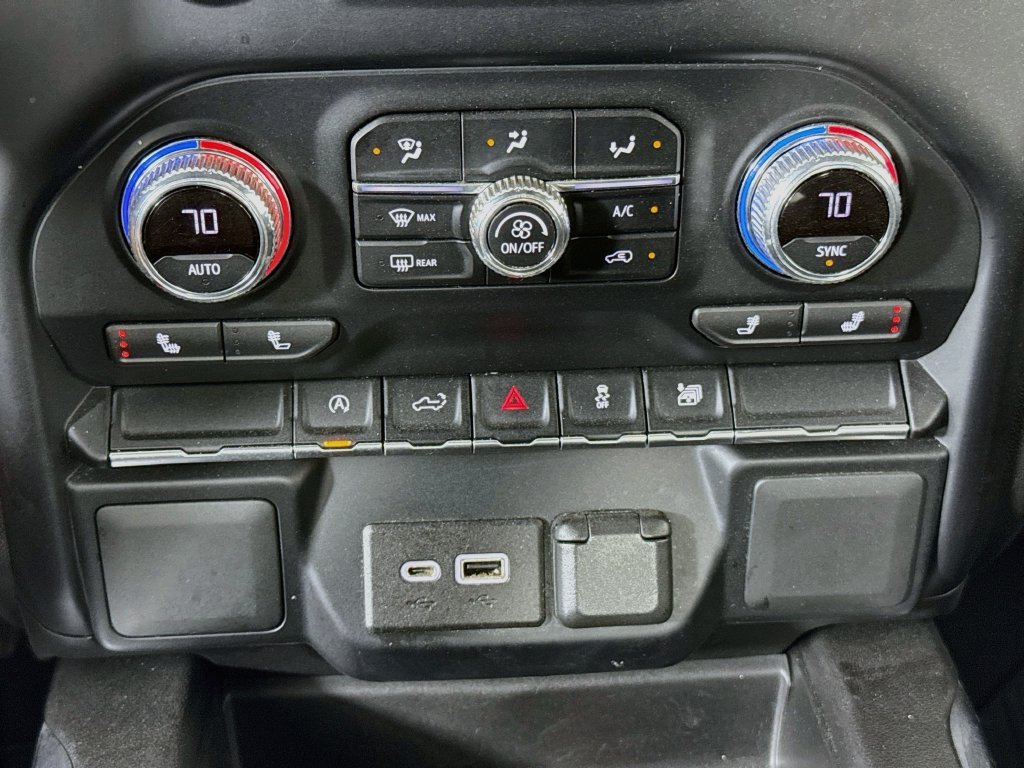 Used 2022 SUMMIT WHITE GMC Elevation image 15