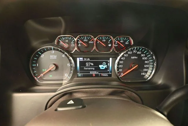 2020 Chevrolet Suburban LT - Photo 34