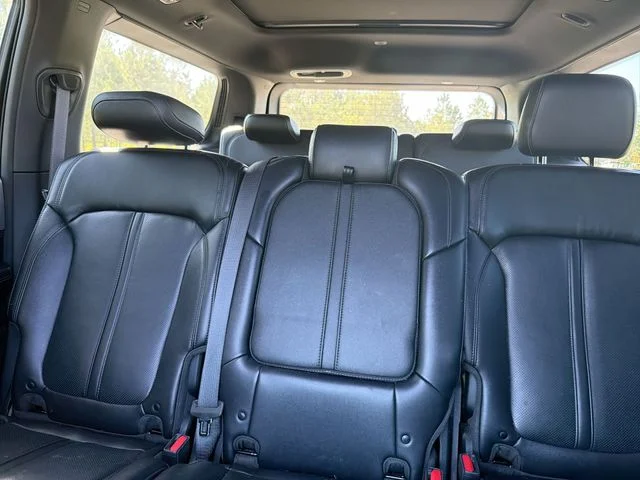 Used 2022 White Jeep Series I image 24