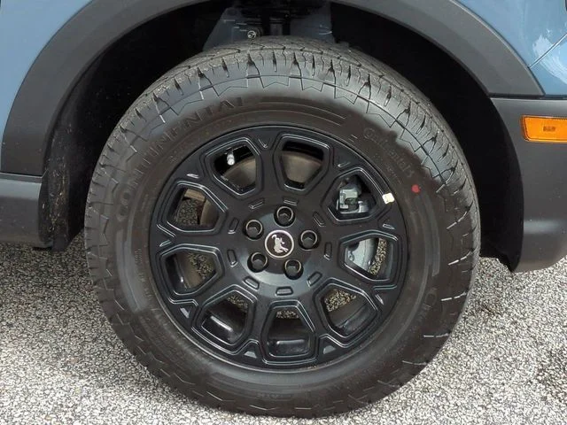 New 2026 Azure Gray Metallic Tri-Coat Ford Badlands® image 11