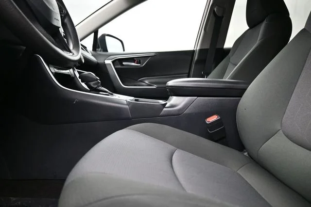 Used 2025 Red Toyota XLE image 19