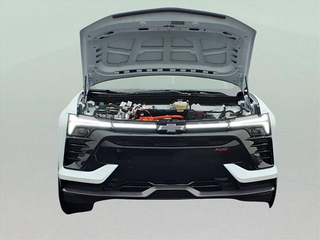 New 2026 Polar White Tricoat Chevrolet SS image 21