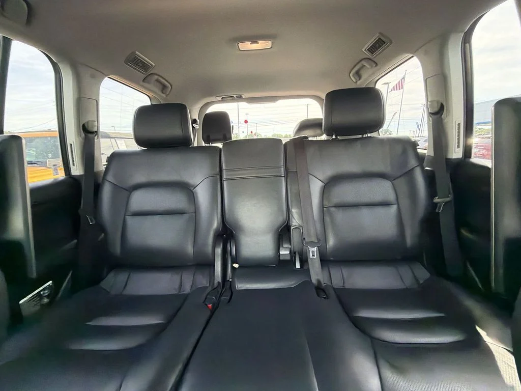 Used 2016 Black Toyota Base image 29