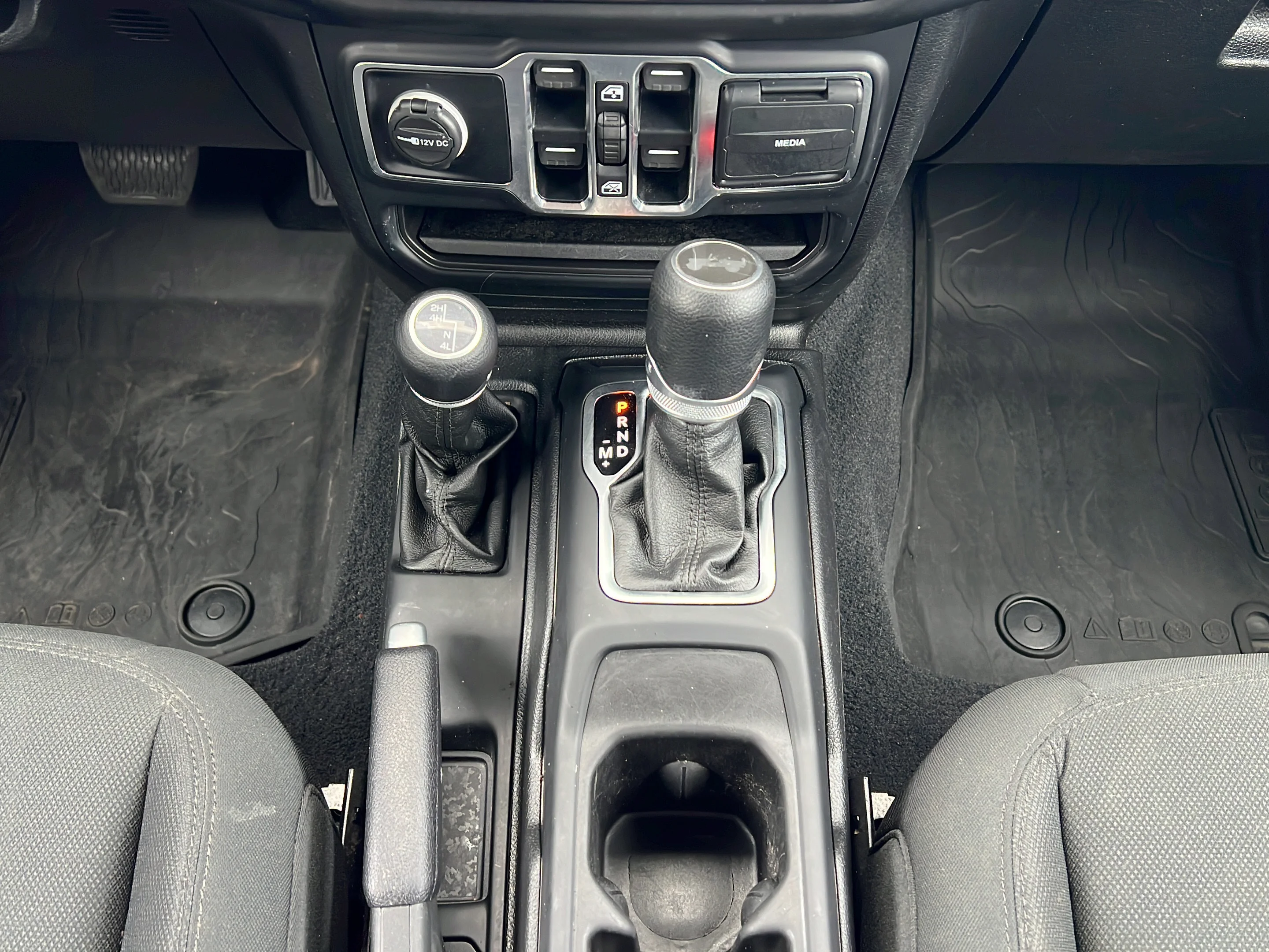 Used 2021 Snazzberry Pearlcoat Jeep Unlimited Sport S image 18