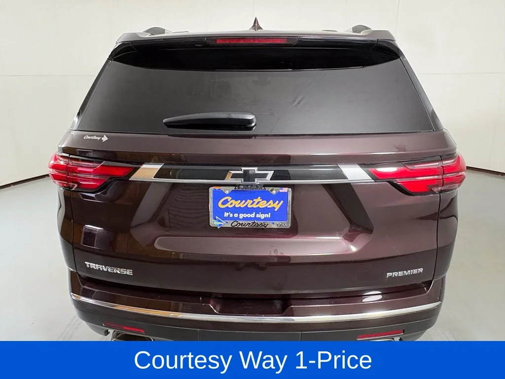 Used 2023 Red Chevrolet Premier image 9