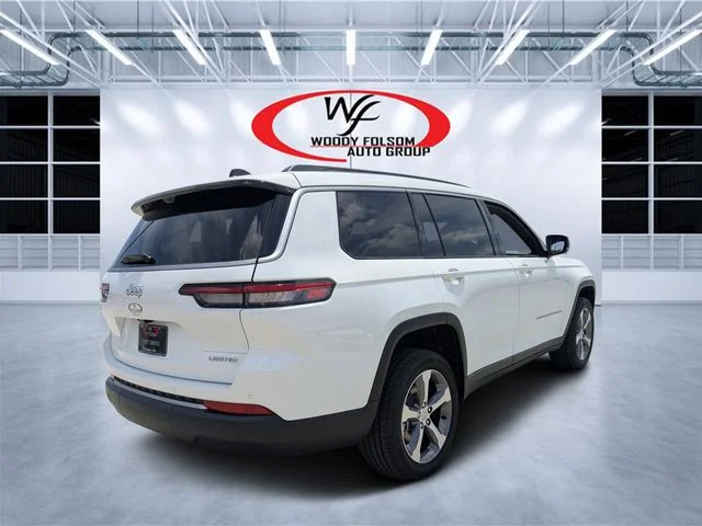 New 2026 Bright White Clear-Coat Exterior Paint Jeep Limited image 3