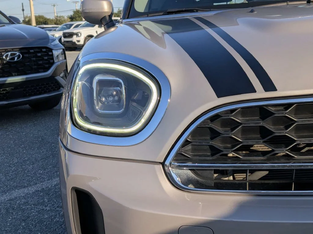 Certified Used 2024 Gray Metallic MINI Signature image 8