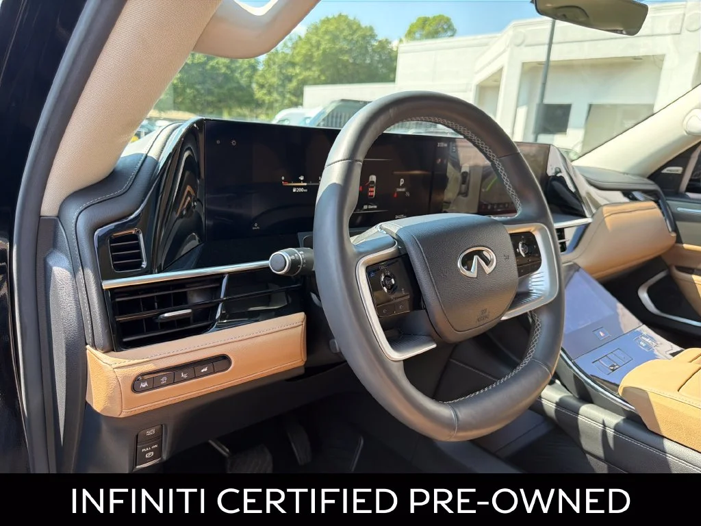 Certified Used 2025 Black Obsidian INFINITI LUXE image 25