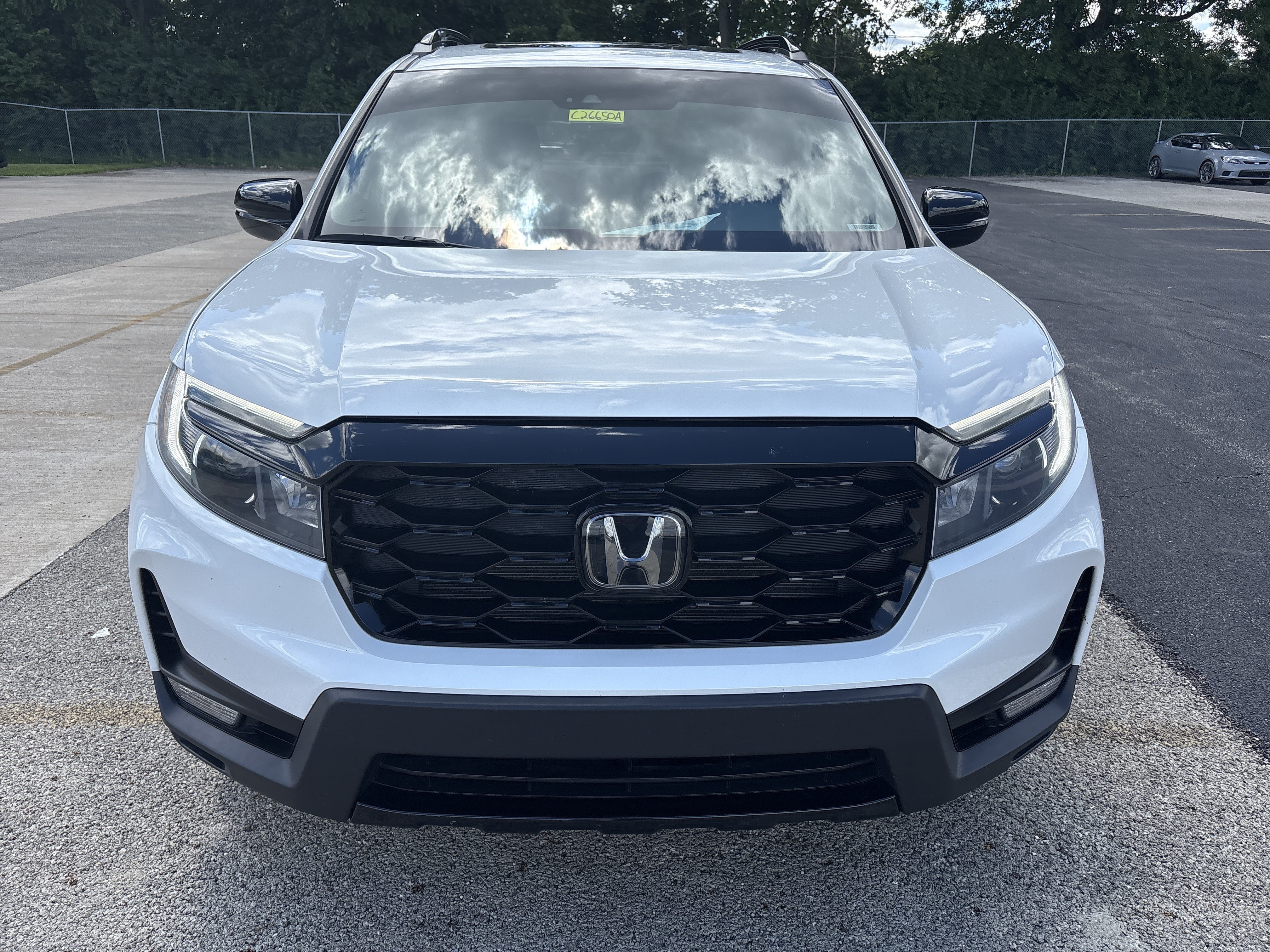 Used 2022 Platinum White Pearl Honda Elite image 2
