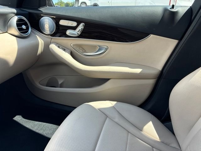 Used 2018 Obsidian Black Metallic Mercedes-Benz C 300 image 17