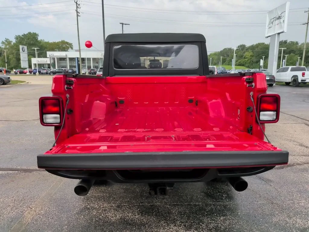Used 2020 Red Jeep Sport image 7