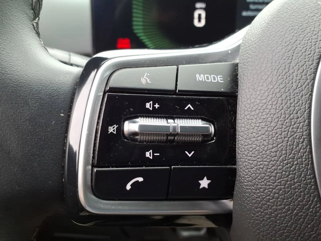 Used 2025 Brown Kia X-Line EX image 30