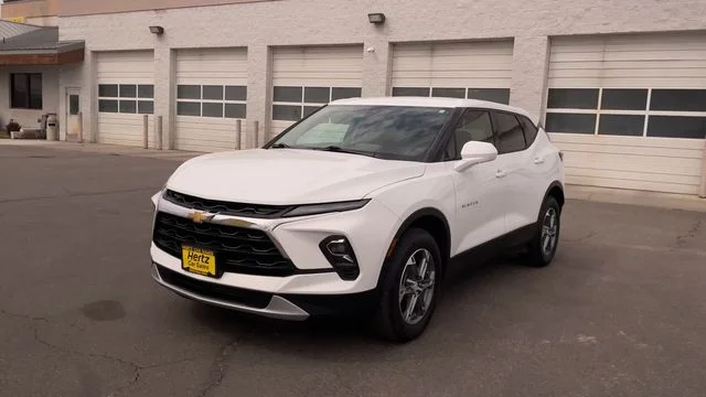 Used 2024 White Chevrolet LT image 5