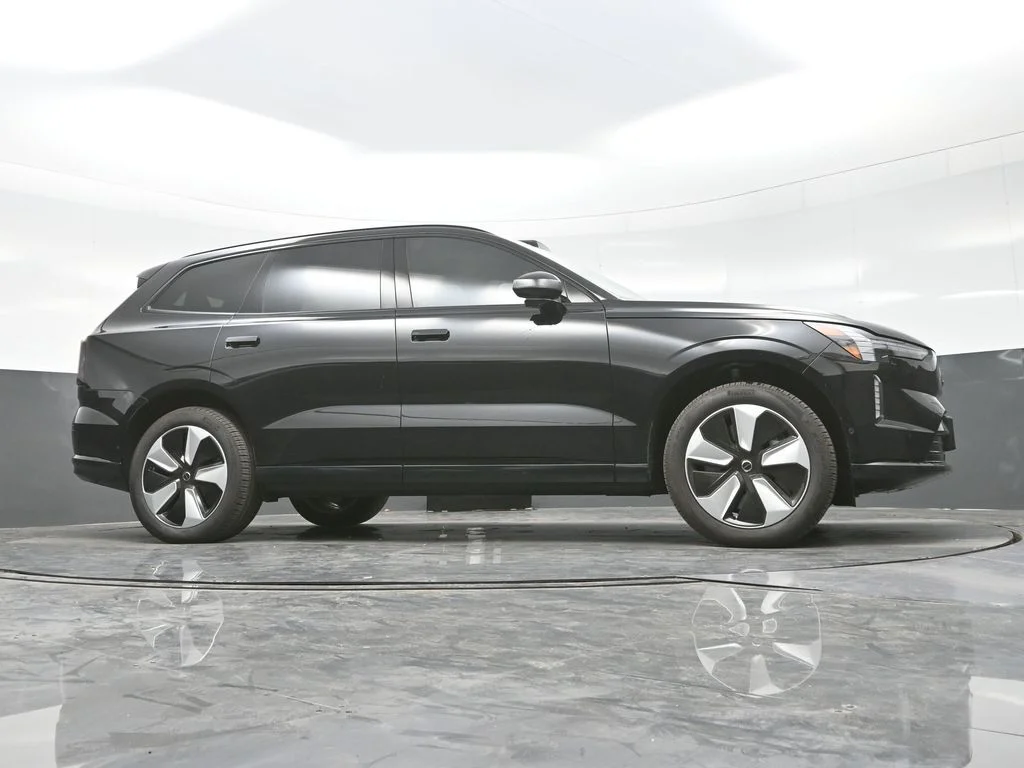 2025 Volvo EX90 Plus - Photo 44