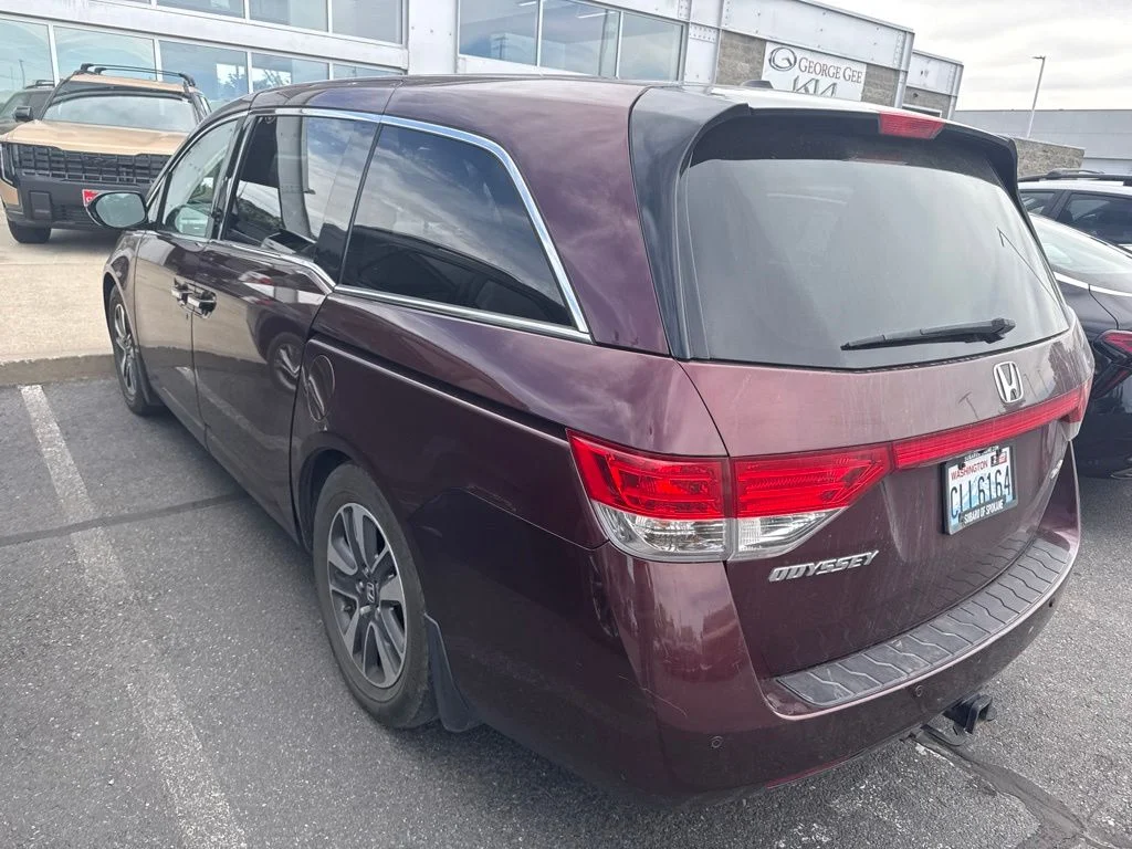 Used 2015 Red Honda  image 3