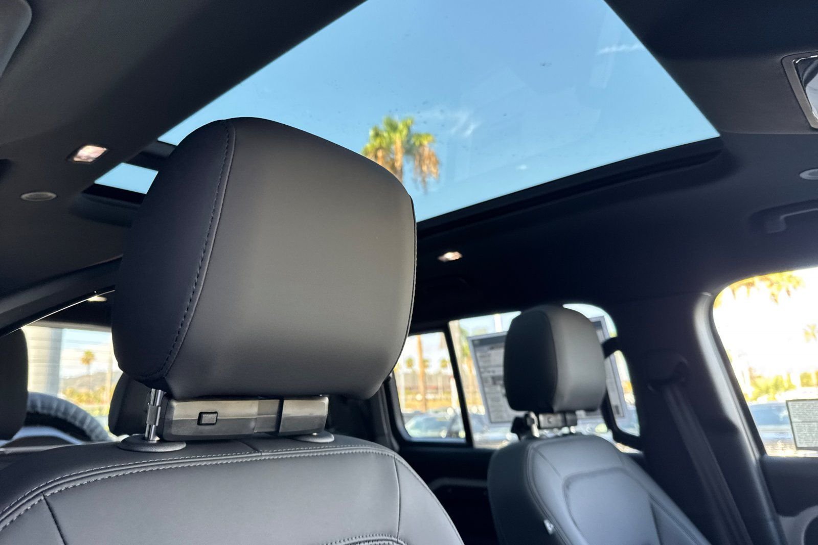 New 2026 Borasco Grey Land Rover S image 18