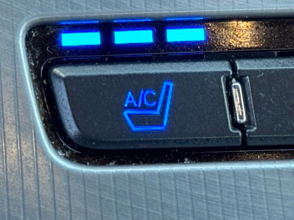 Used 2019 Magnetic Gray Metallic Lincoln Reserve image 47