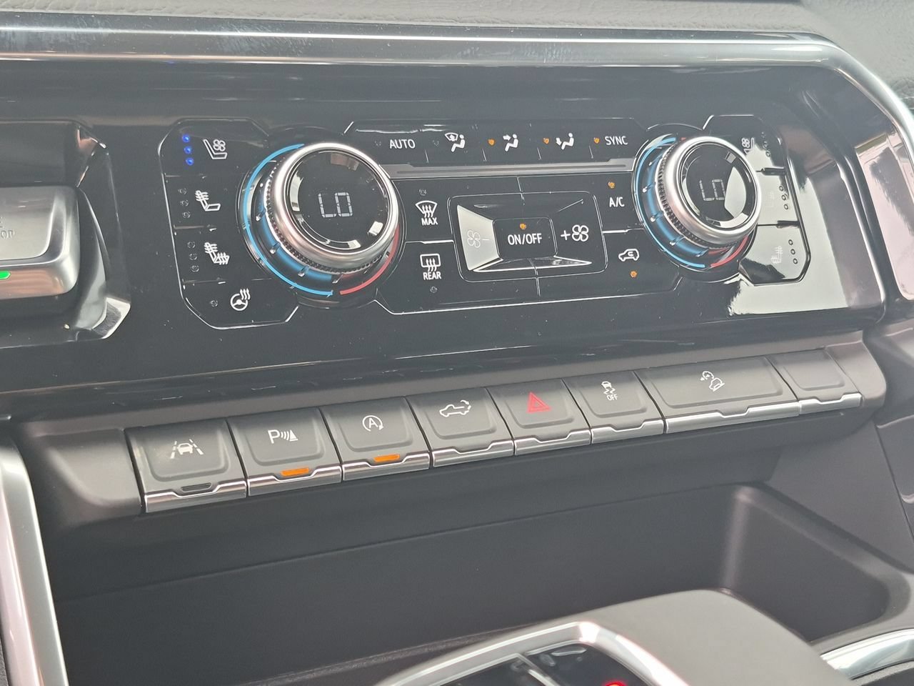 2026 GMC Sierra 1500 Denali - Photo 11