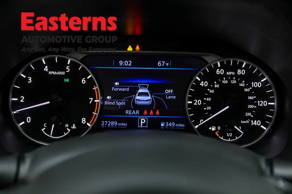 Used 2024 White Nissan 2.5 SV image 18