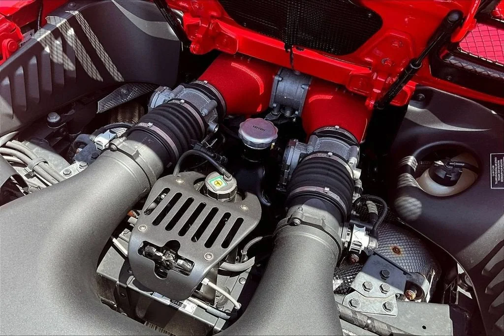 Used 2012 Rosso Corsa Ferrari  image 25