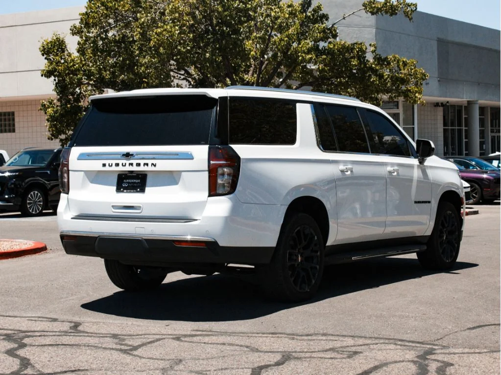 Used 2022 Summit White Chevrolet LS image 5
