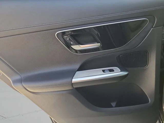 Used 2023 Gray Mercedes-Benz GLC 300 image 26