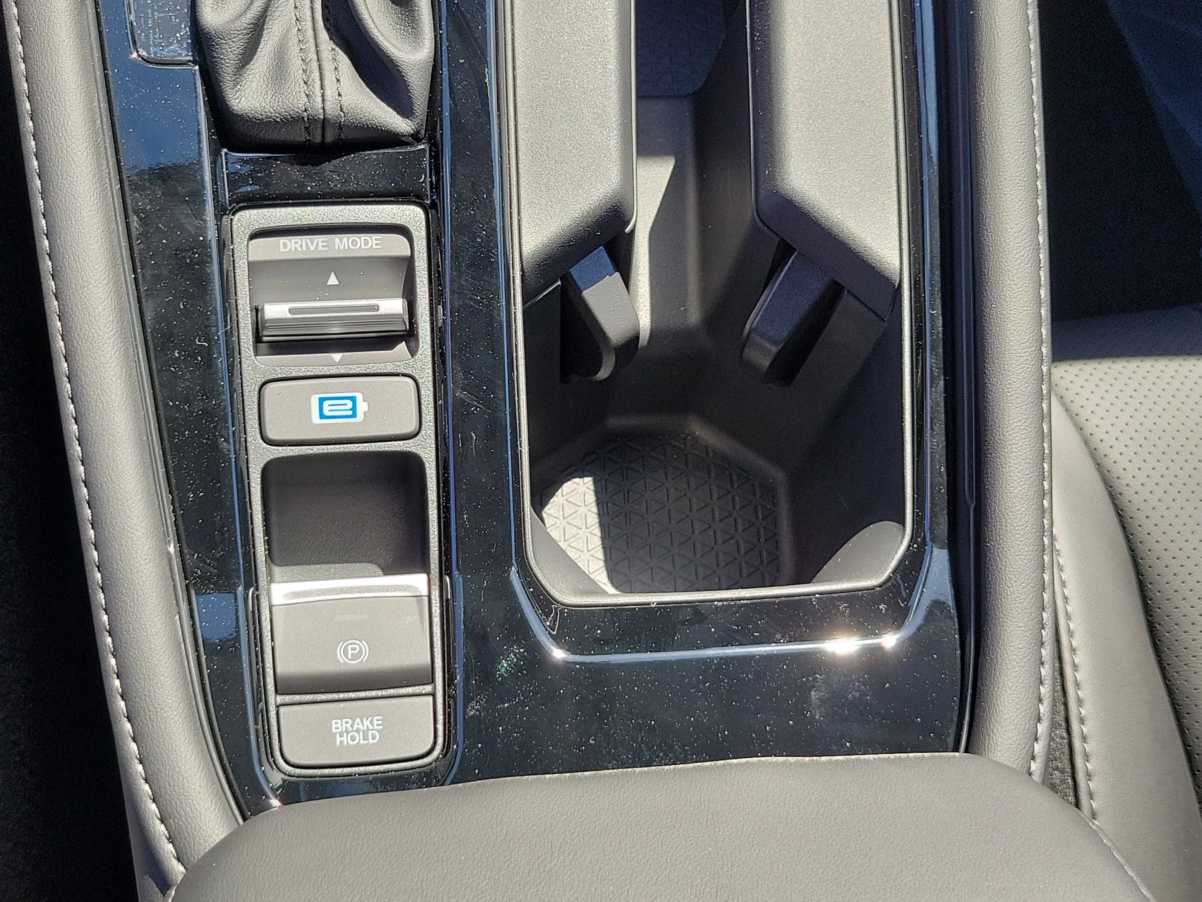 2026 Honda Accord Hybrid Touring - Photo 30