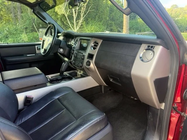 Used 2017 Red Ford XLT image 8