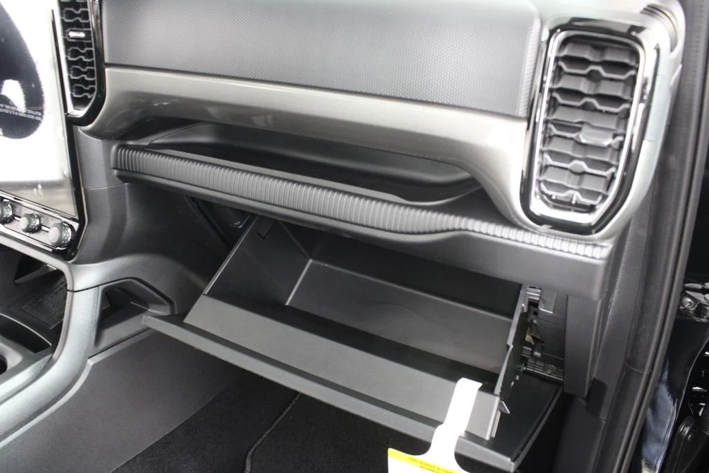New 2026 Black Ford XLT image 18