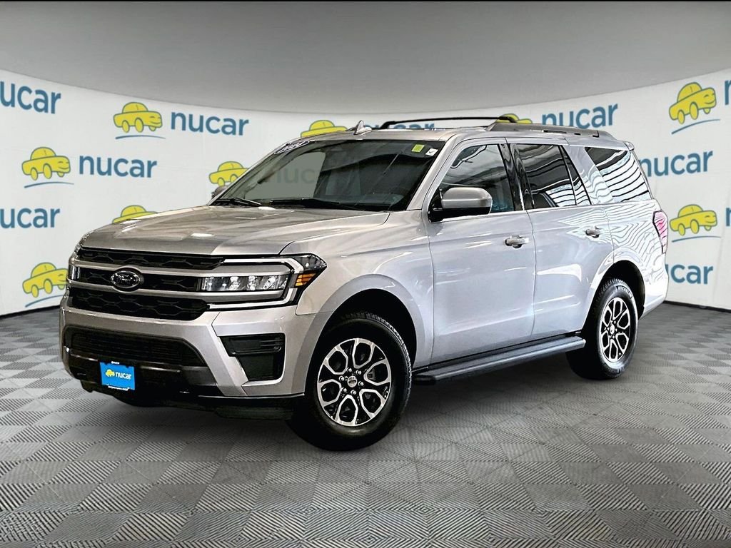 Used 2024 Silver Ford XLT image 3
