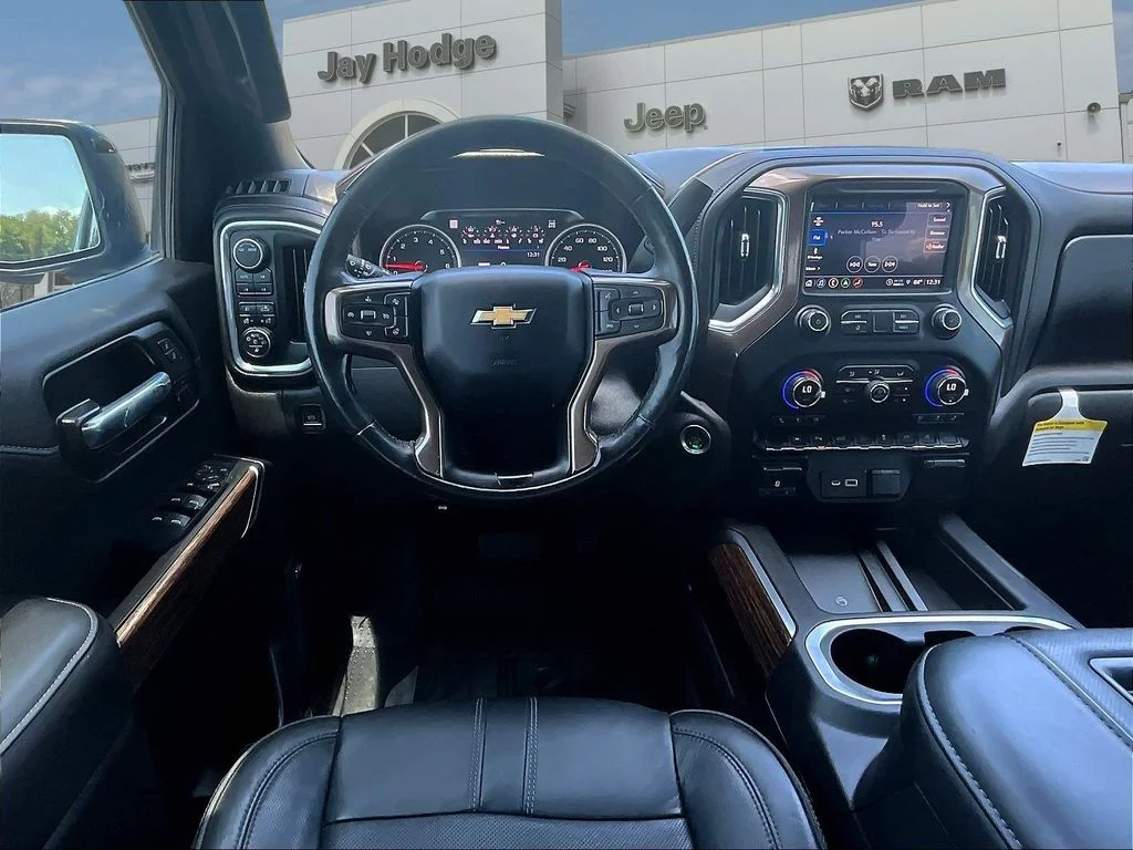 Used 2021 Black Chevrolet High Country image 11