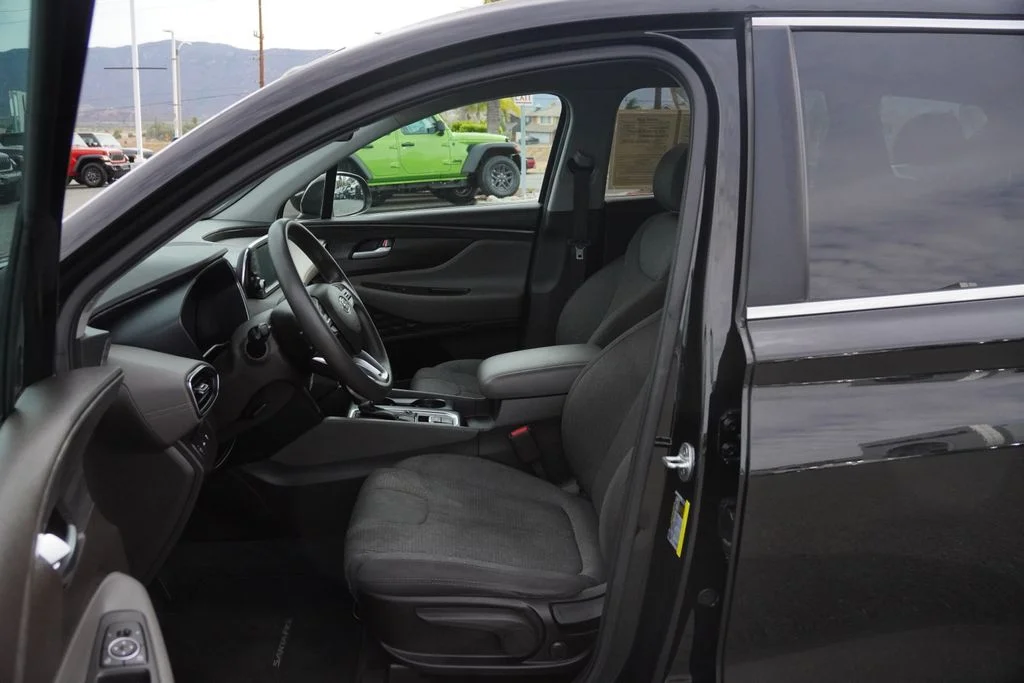Certified Used 2020 Black Hyundai SE image 26