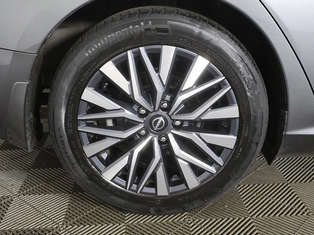 Used 2023 Gray Nissan 2.5 SV image 22