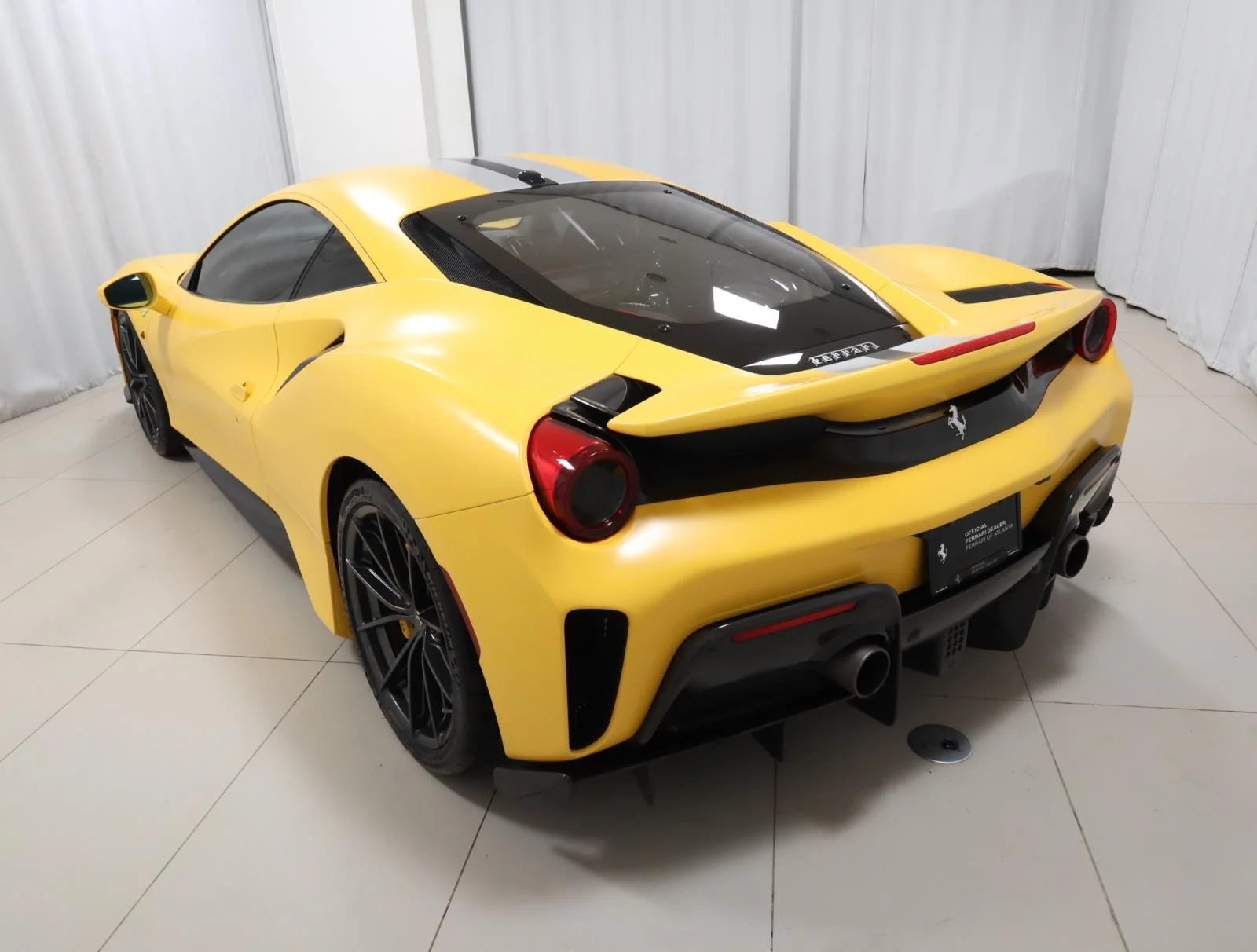 Used 2019 Giallo Modena Ferrari Coupe image 13