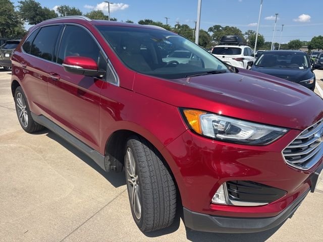 2019 Ford Edge Titanium's photo