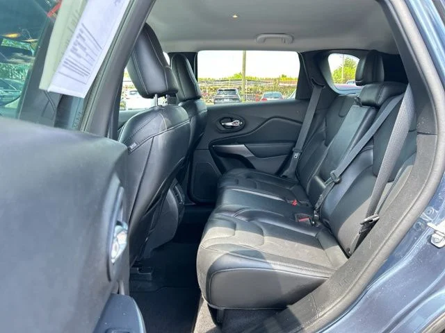 Used 2020 Blue Jeep Limited image 20